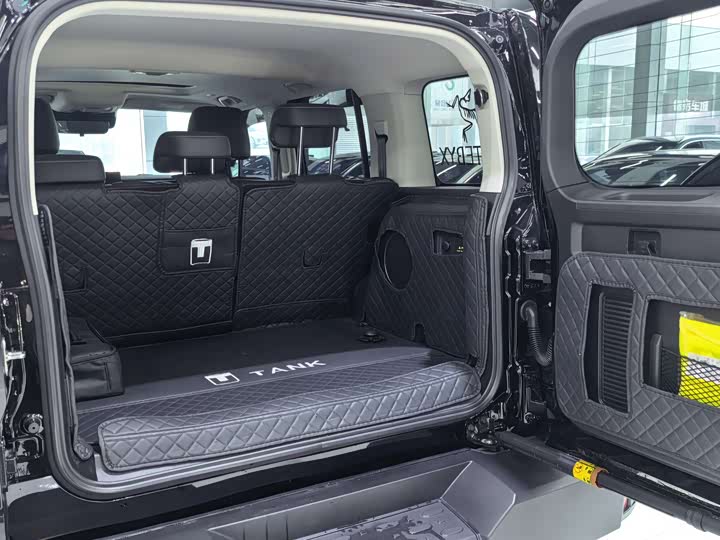 Фото 7 - Tank 300 Hybrid