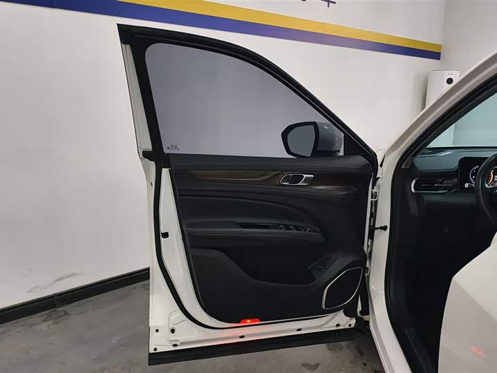 Фото 7 - Ford Equator