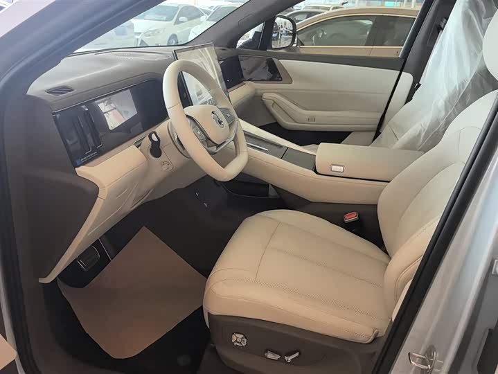 Фото 9 - Denza N8L