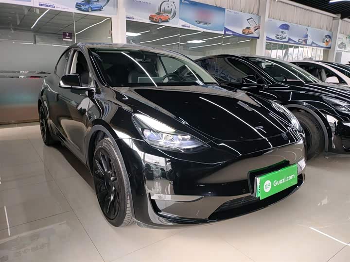 Фото 4 - Tesla Model Y