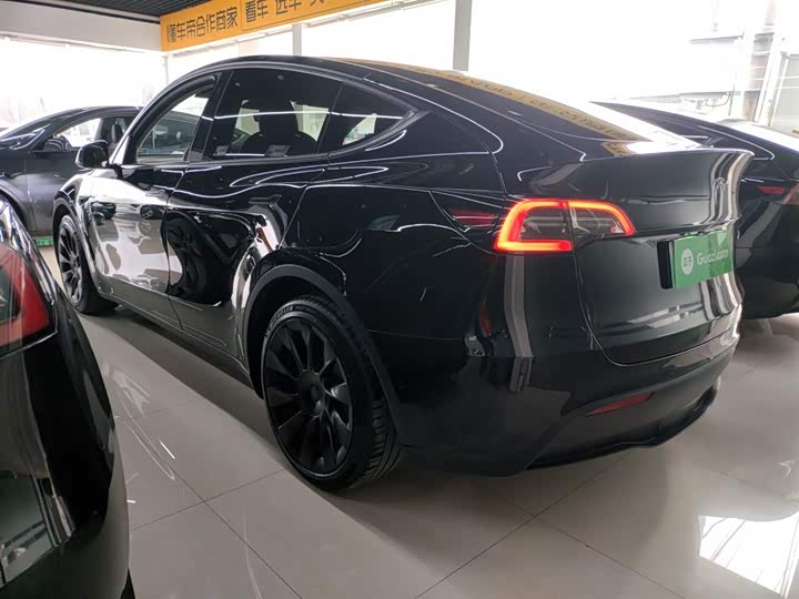 Фото 5 - Tesla Model Y