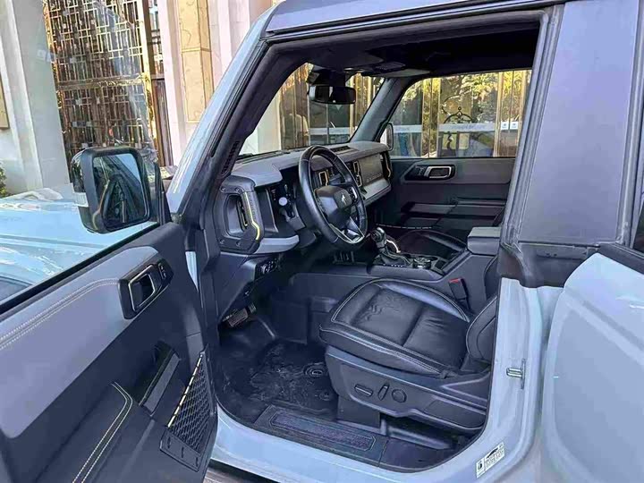 Фото 7 - Ford Bronco