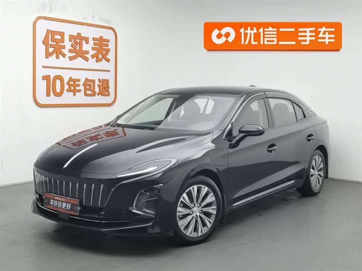 Фото 1 - Hongqi E-QM5