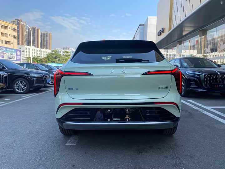 Фото 6 - Hongqi EHS5 (Tiangong 06)