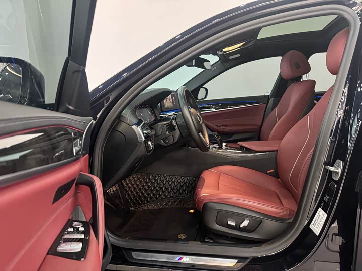 Фото 6 - BMW 5 Series