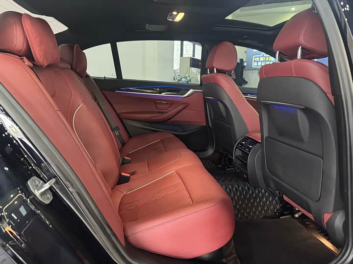 Фото 9 - BMW 5 Series