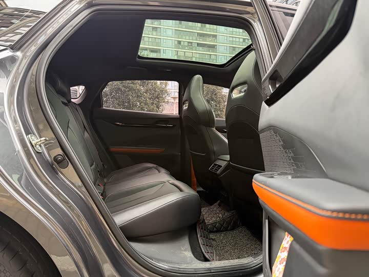 Фото 9 - Changan UNI-V