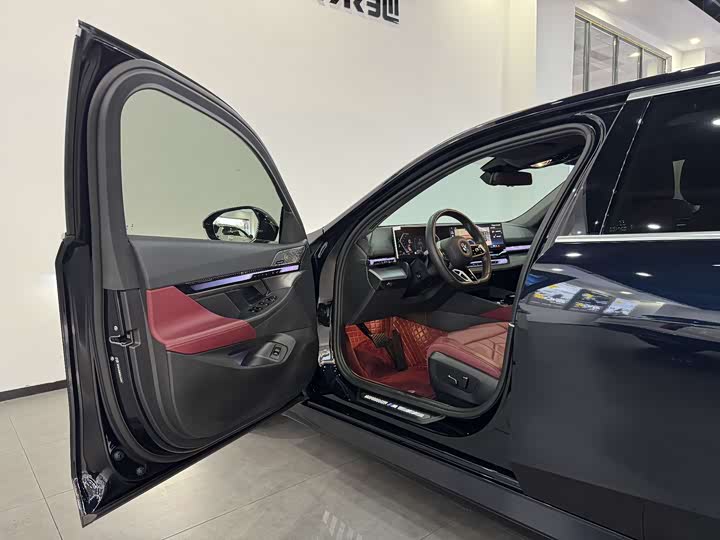 Фото 5 - BMW 5 Series