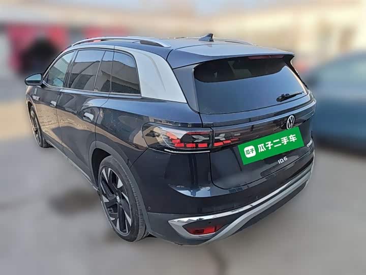 Фото 9 - Volkswagen ID.6 Crozz