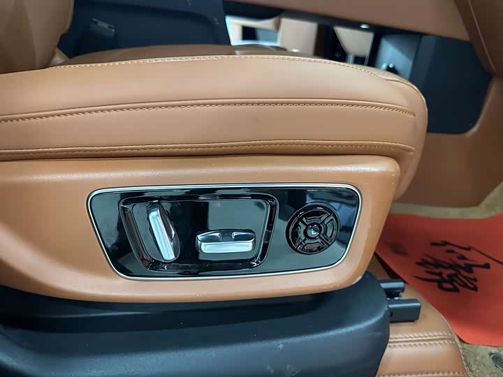 Фото 9 - LiXiang L9