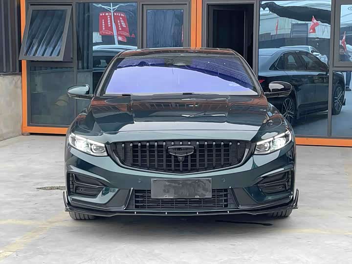 Фото 2 - Geely Preface