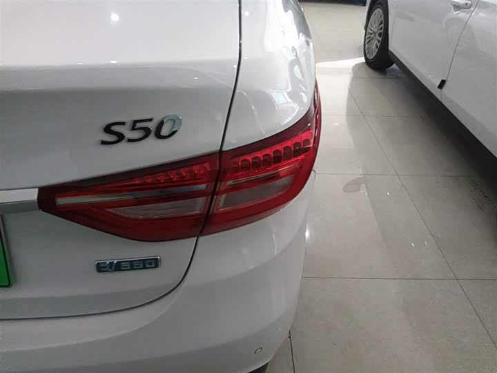 Фото 8 - Dongfeng Forthing S50 EV