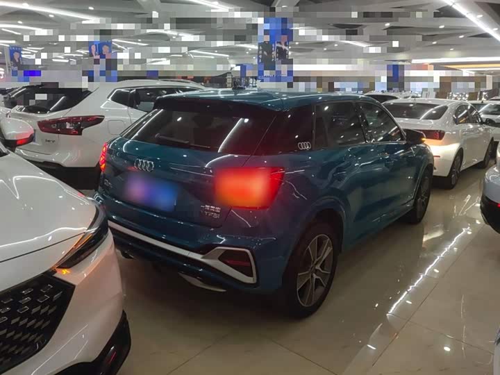 Фото 7 - Audi Q2L