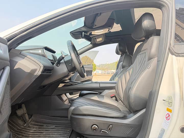 Фото 4 - Changan Deepal SL03