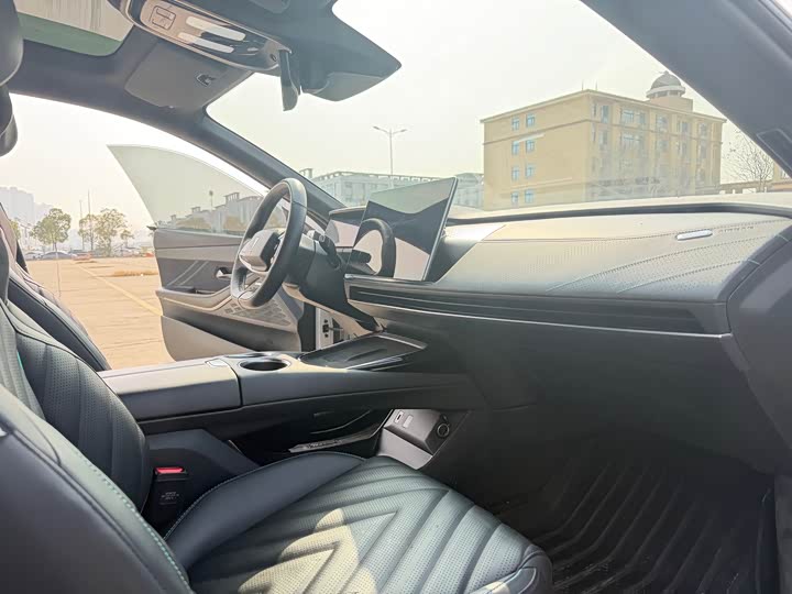 Фото 5 - Changan Deepal SL03