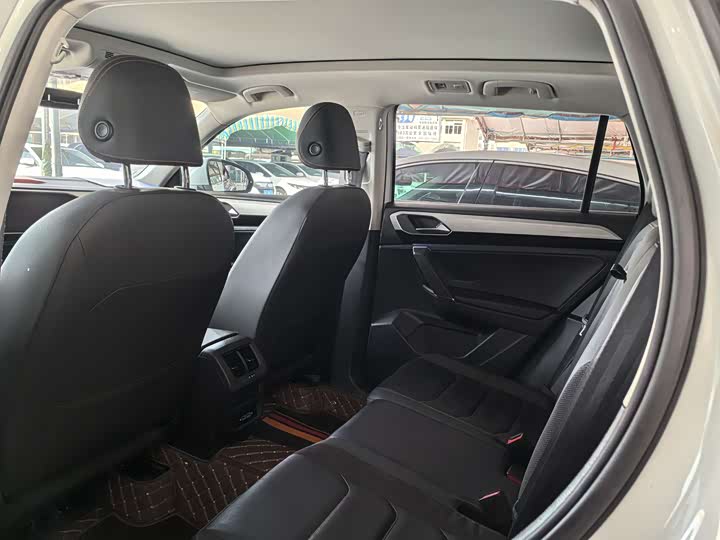 Фото 8 - Volkswagen Tayron