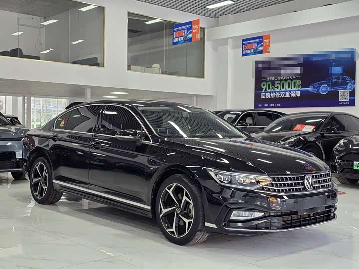 Фото 3 - Volkswagen Magotan