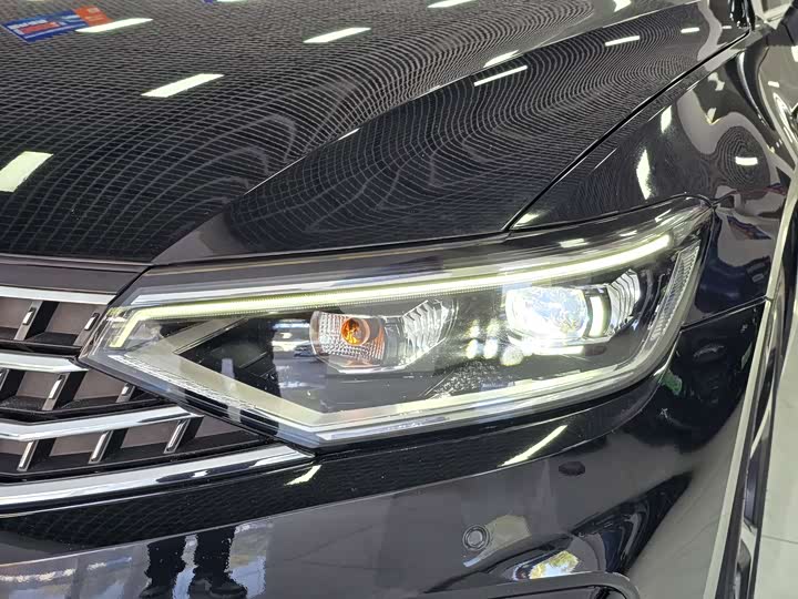 Фото 9 - Volkswagen Magotan