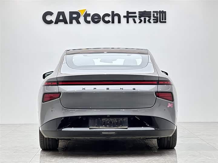 Фото 4 - XPeng P7