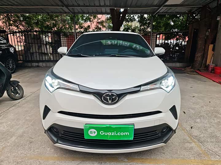 Фото 3 - Toyota Izoa