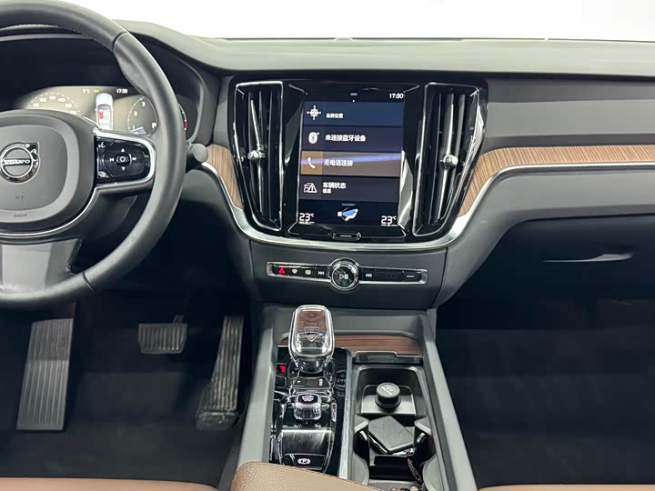 Фото 7 - Volvo S60