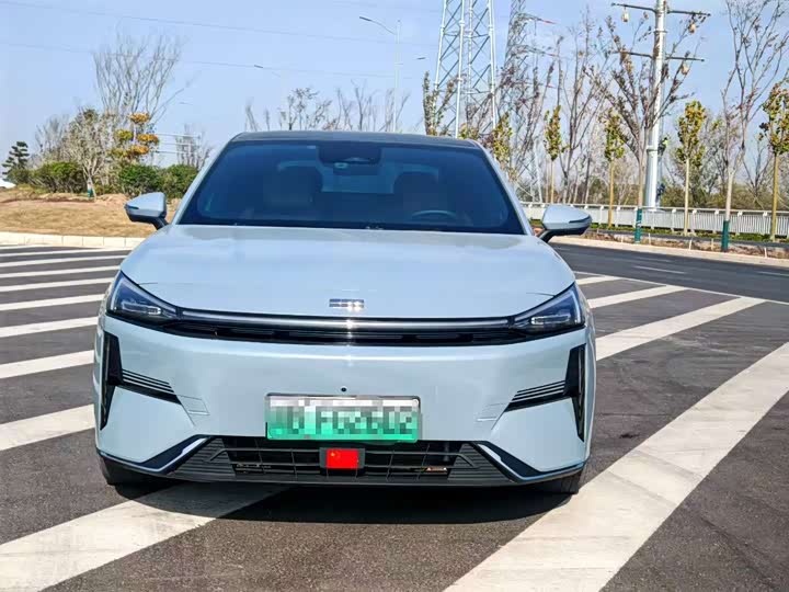 Фото 2 - Geely Galaxy L6