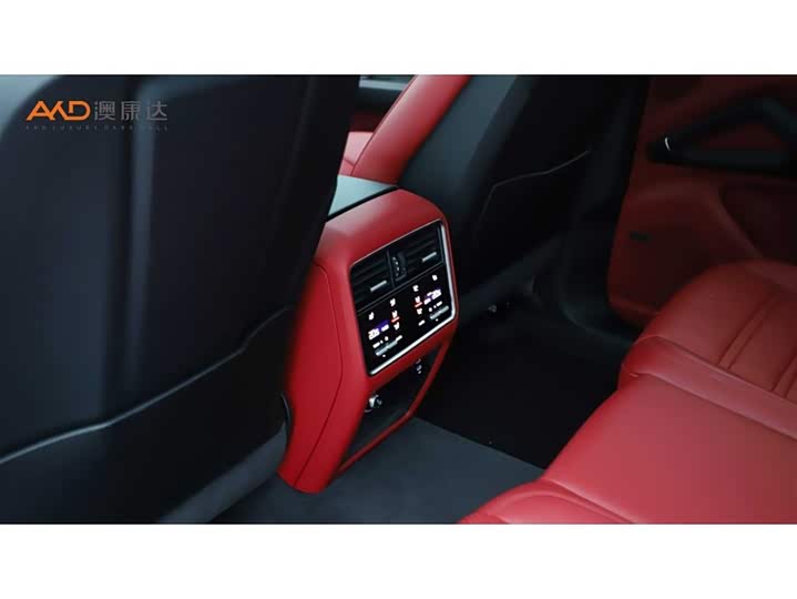 Фото 9 - Porsche Cayenne