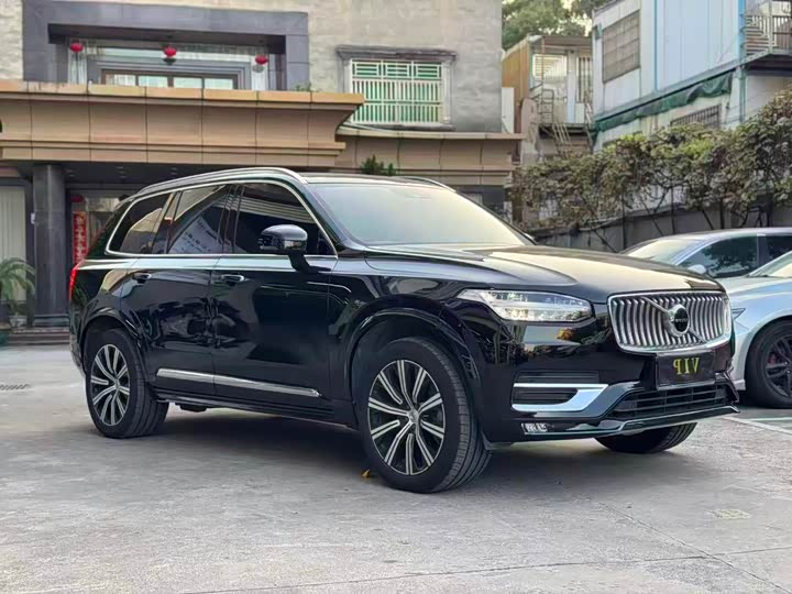Фото 3 - Volvo XC90