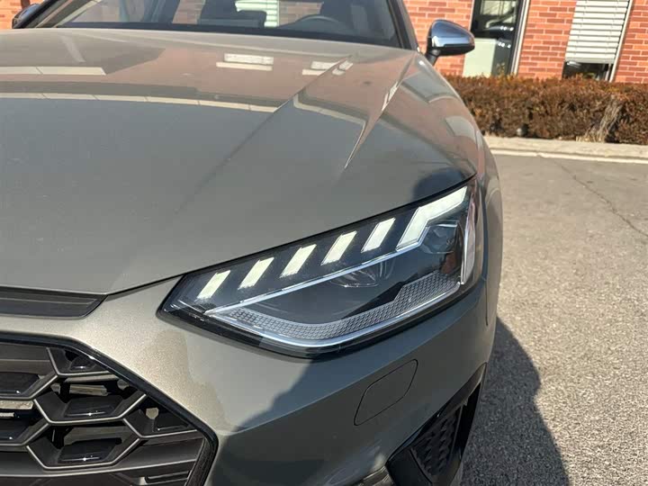 Фото 6 - Audi S4