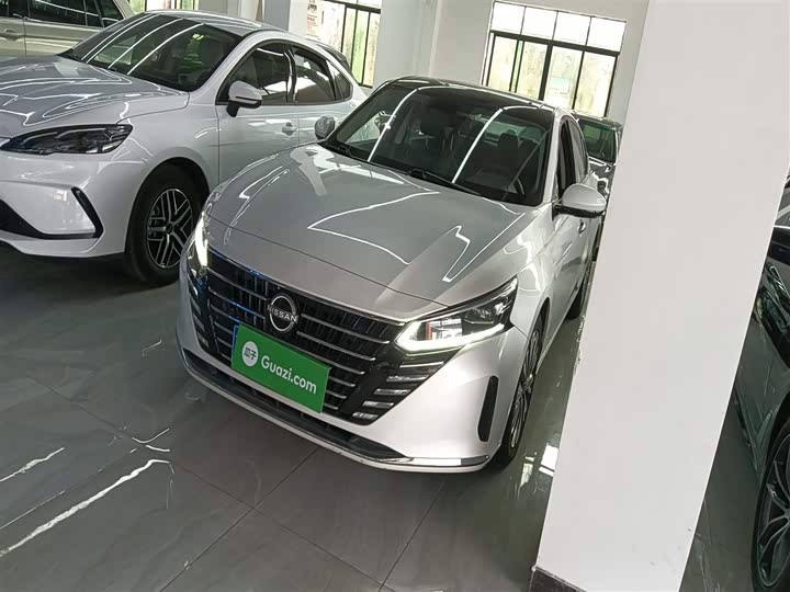 Фото 1 - Nissan Teana