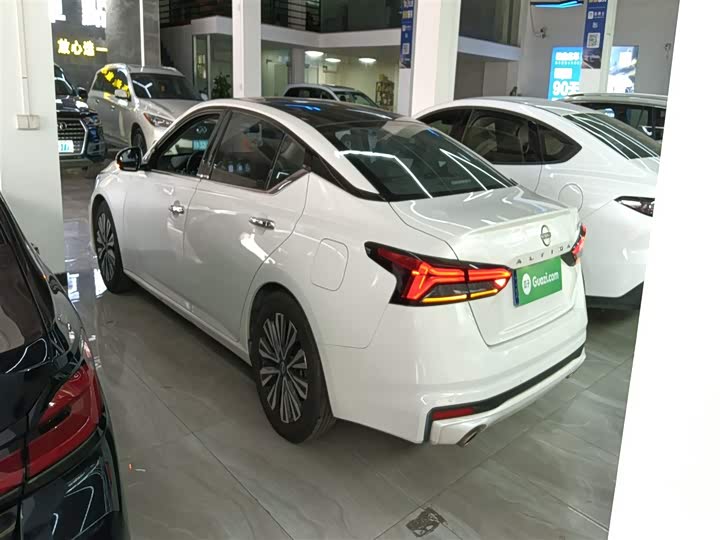 Фото 5 - Nissan Teana