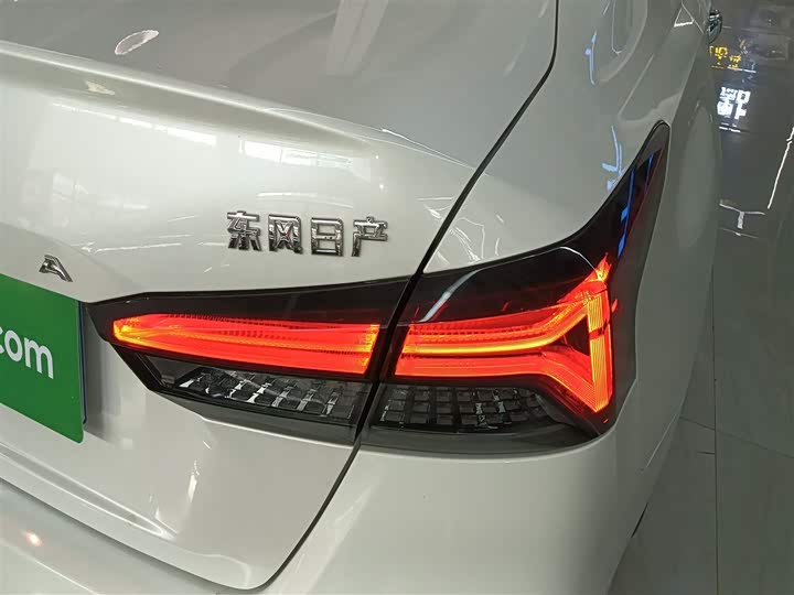 Фото 8 - Nissan Teana