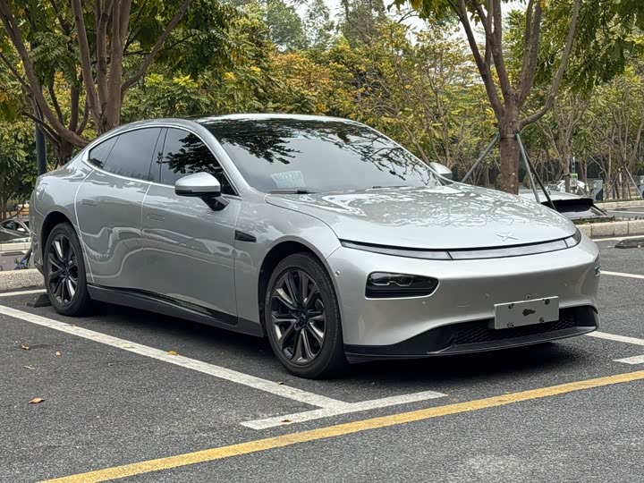 Фото 3 - XPeng P7