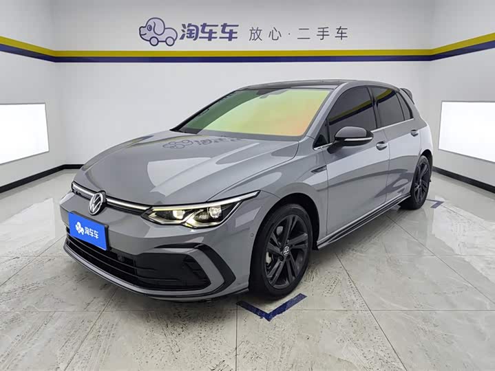 Фото 1 - Volkswagen Golf