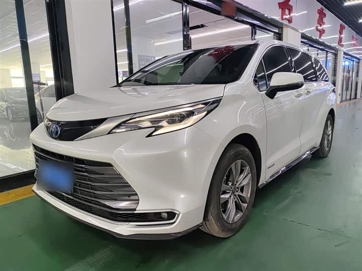 Фото 2 - Toyota Sienna