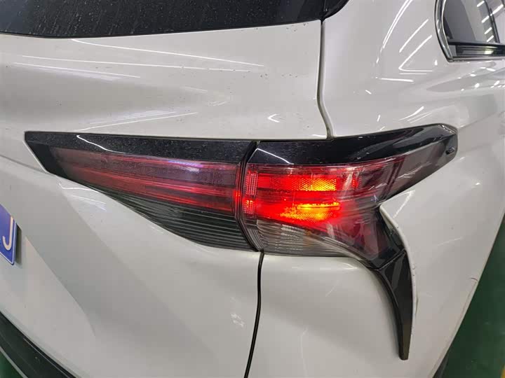 Фото 8 - Toyota Sienna