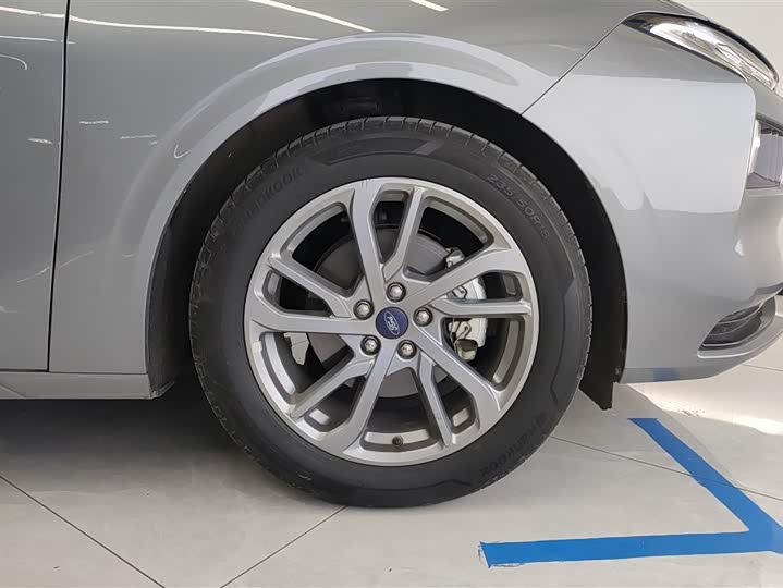 Фото 6 - Ford Mondeo