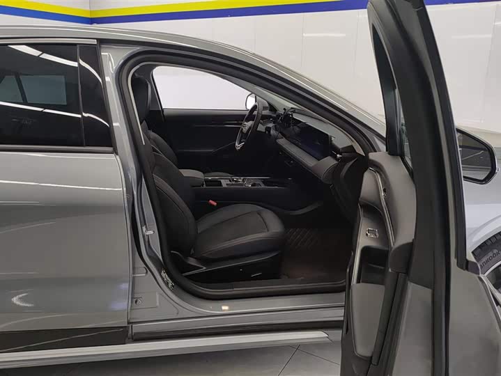 Фото 8 - Ford Mondeo