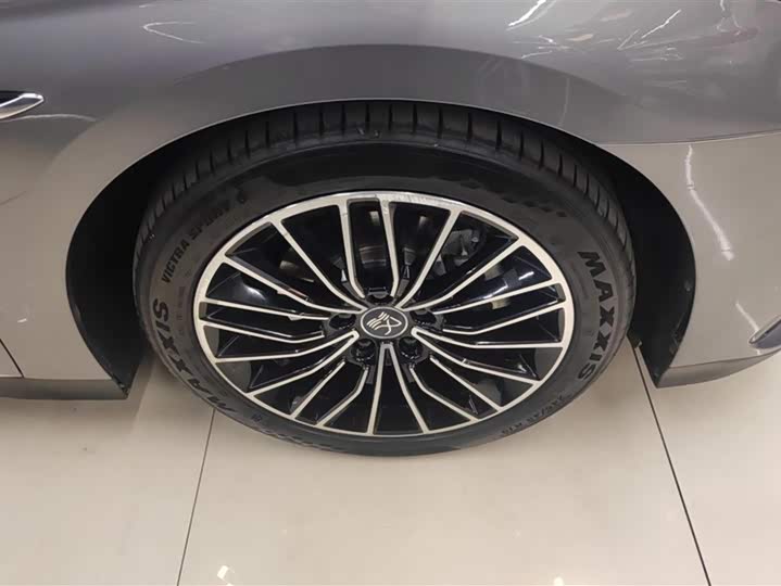 Фото 6 - BYD Han