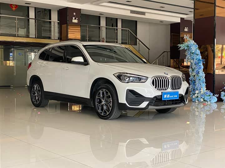 Фото 3 - BMW X1