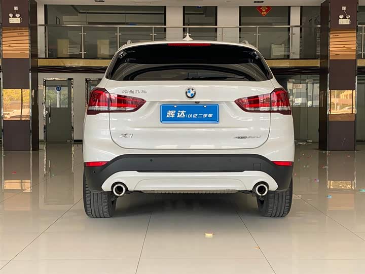 Фото 6 - BMW X1