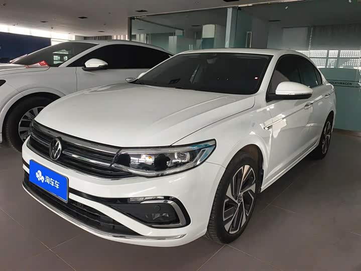 Фото 1 - Volkswagen Bora