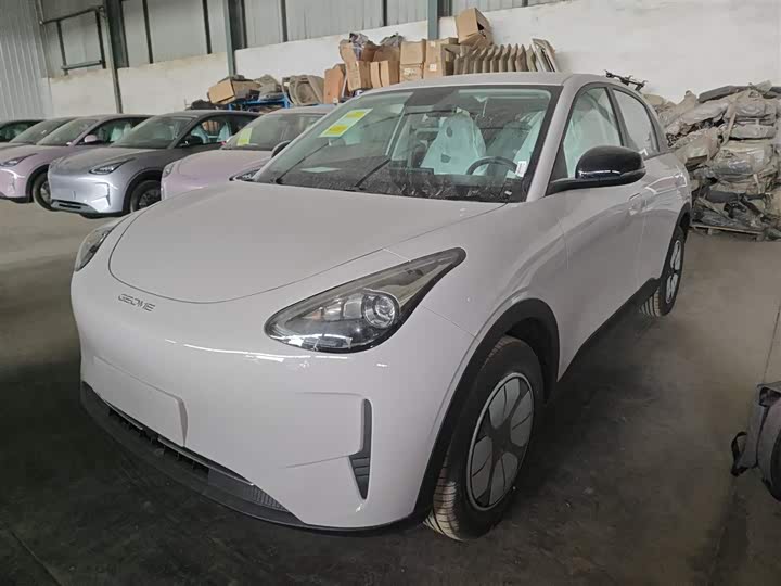 Фото 2 - Geely Galaxy Geome