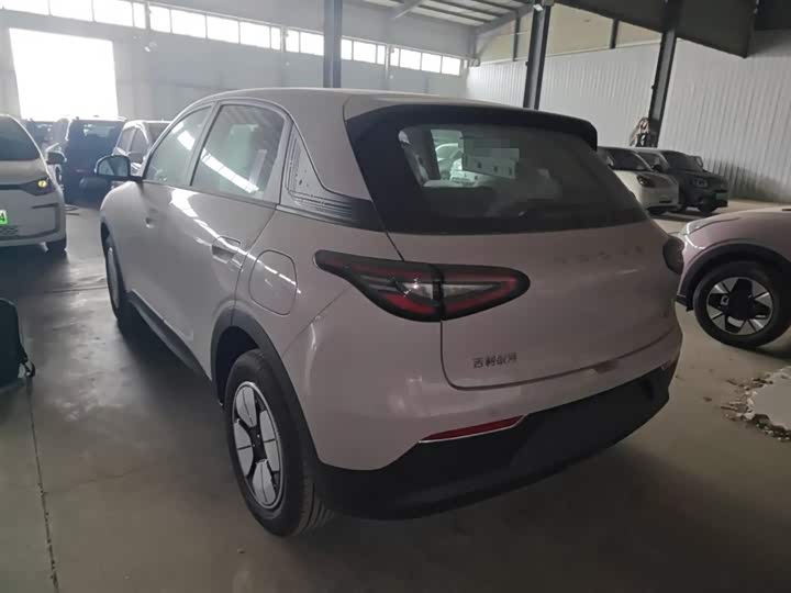 Фото 5 - Geely Galaxy Geome