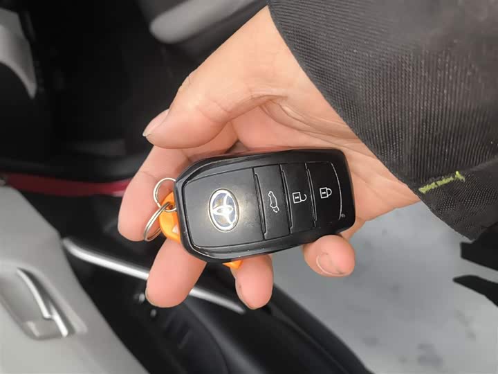 Фото 9 - Toyota Frontlander