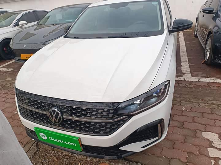 Фото 3 - Volkswagen Lavida