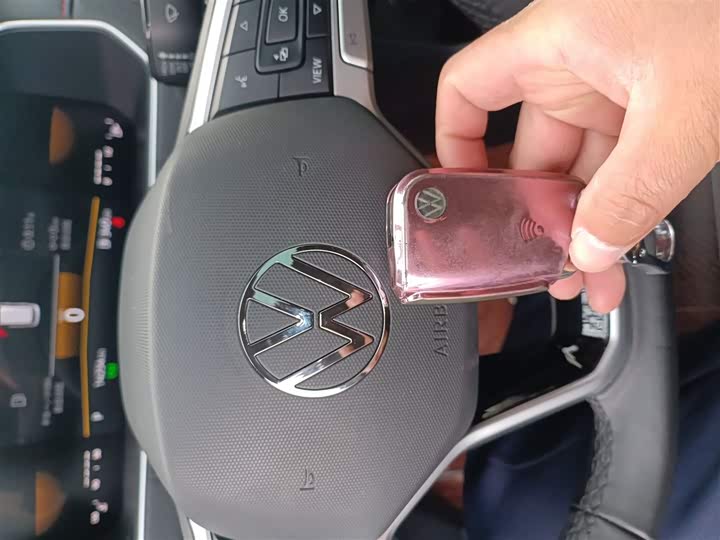 Фото 9 - Volkswagen Lavida