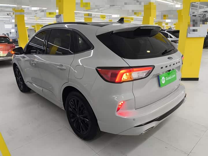 Фото 5 - Ford Escape