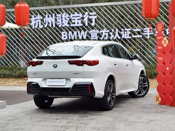 Фото 3 - BMW X2