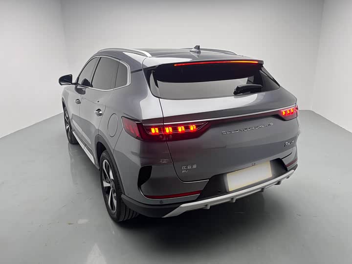 Фото 6 - BYD Song Plus Hybrid/EV